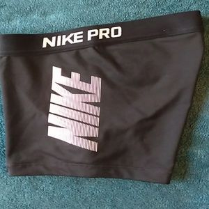 XS Women's Dri-Fit Nike Pros